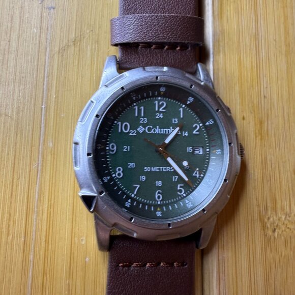 Columbia Sportswear Diver Calendar Watch Silver/Green/Brown CL-1269, 38mm - Picture 3 of 5